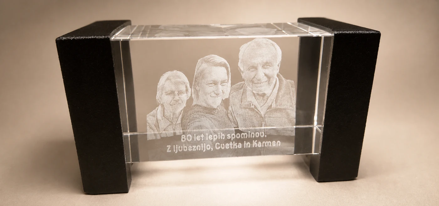 3D kristal za 80. rojstni dan – pogled 1